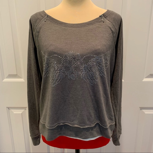 Rock & Republic Tops - ROCK & REPUBLIC Grey Stud Skull Wings Sweatshirt L
